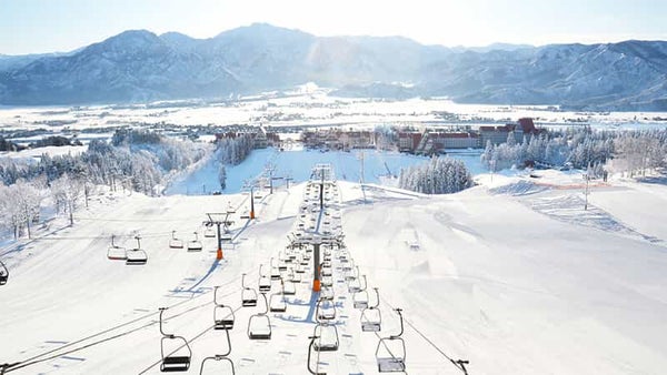 【大宮朝発】ぶっとび!日帰りスキー&スノボ|上越国際スキー場(リフト券付)1